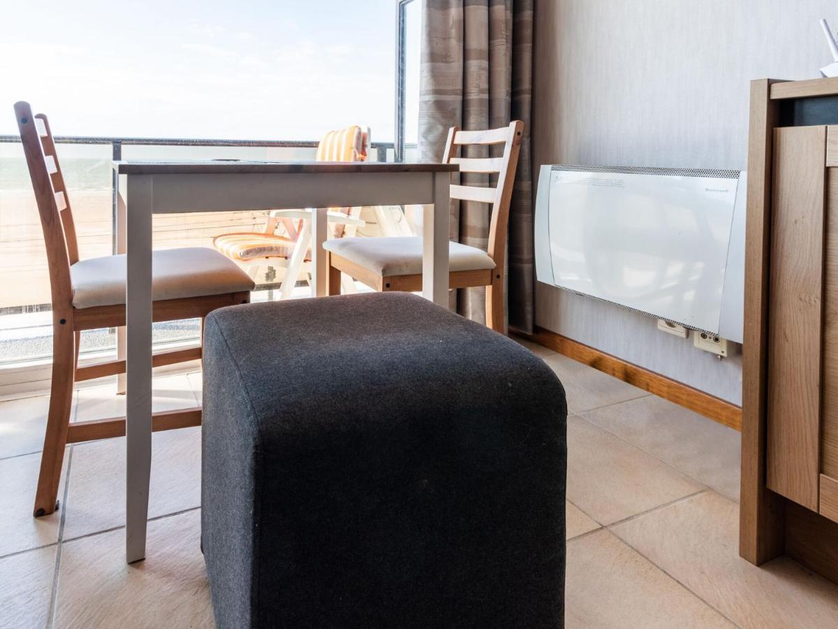 Contemporary Apartment In Oostende With Balcony Eksteriør billede