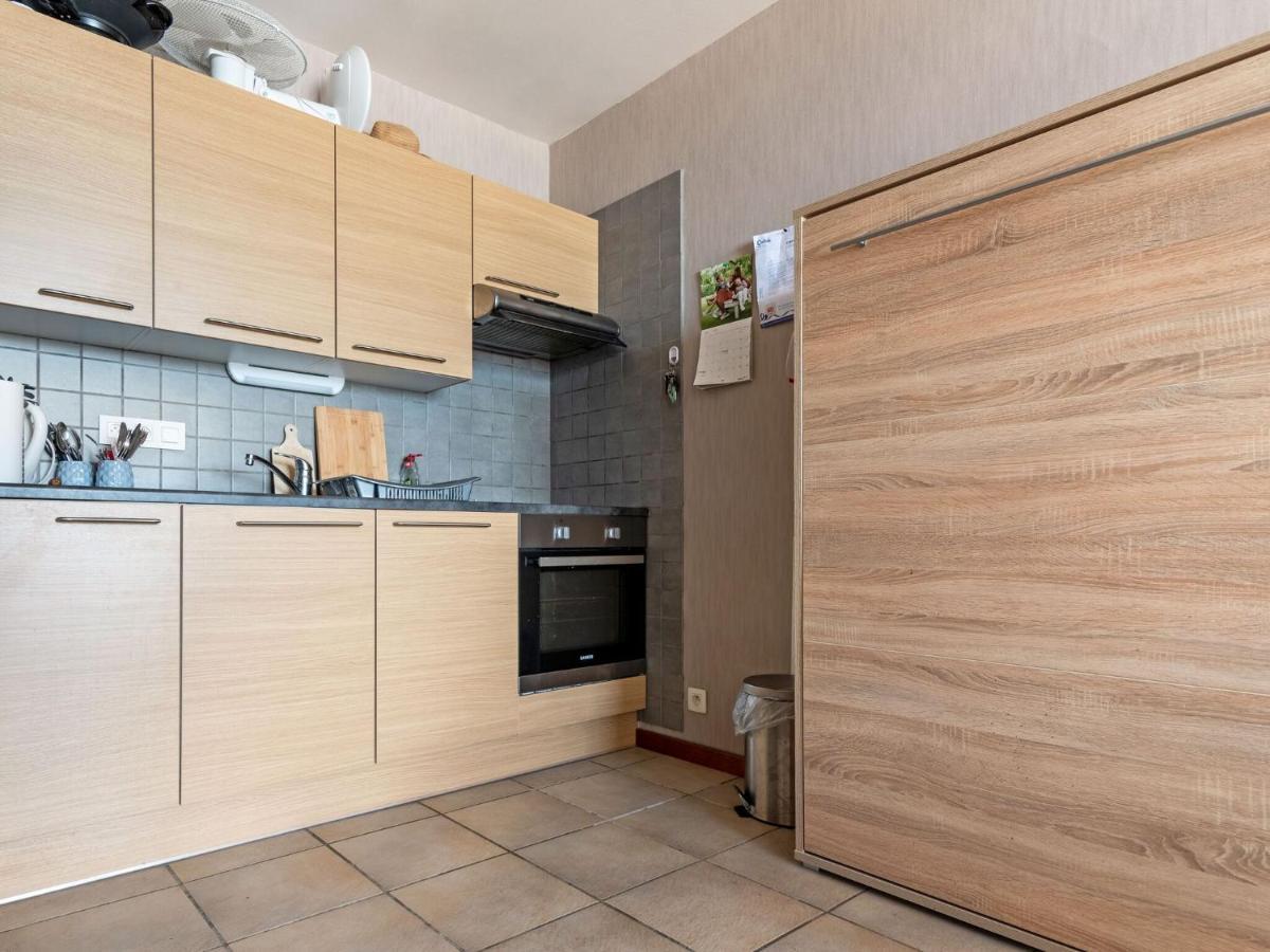 Contemporary Apartment In Oostende With Balcony Eksteriør billede